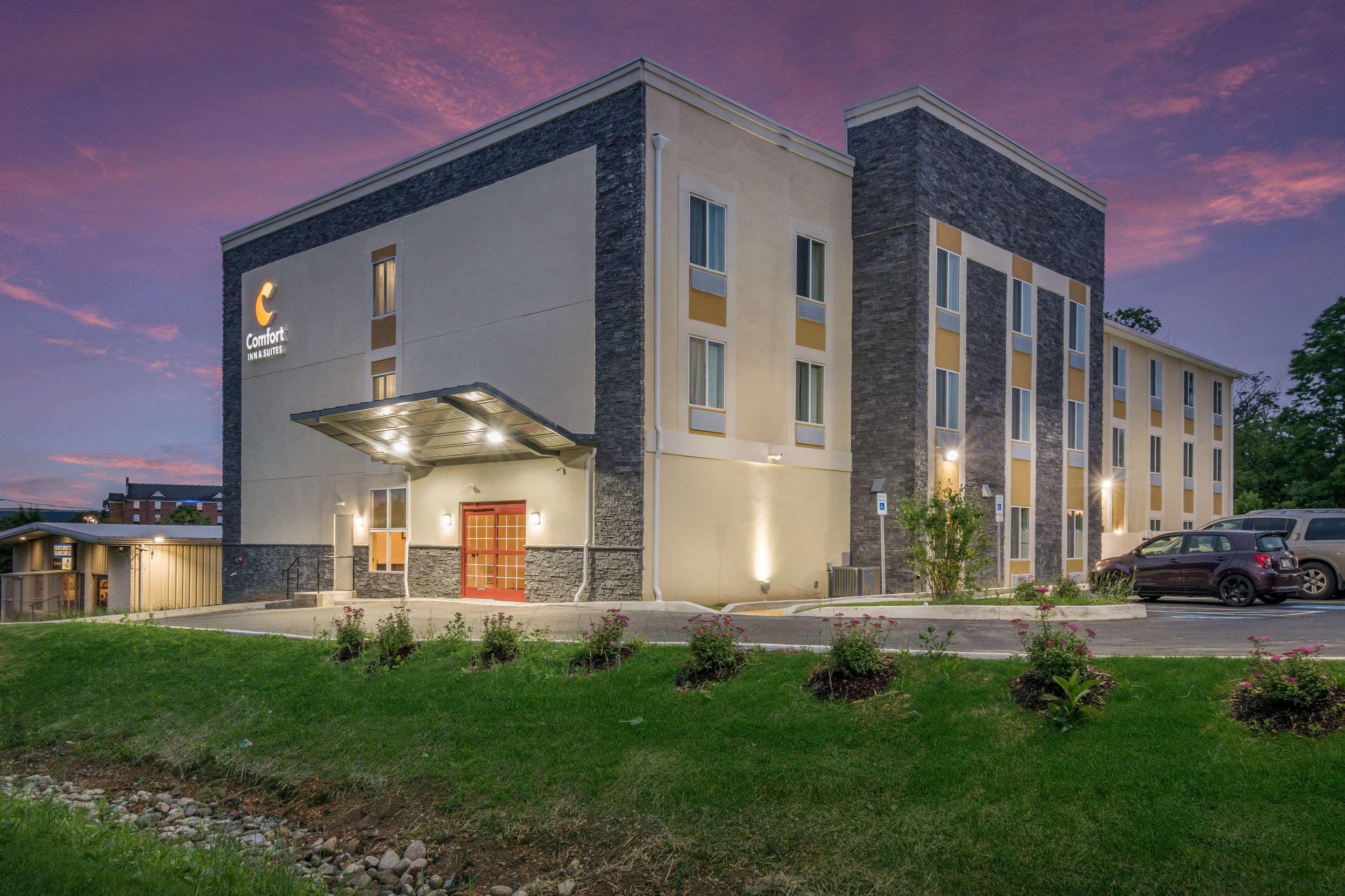 6 Airport Hotels Close to Fire Museum Greater Harrisburg