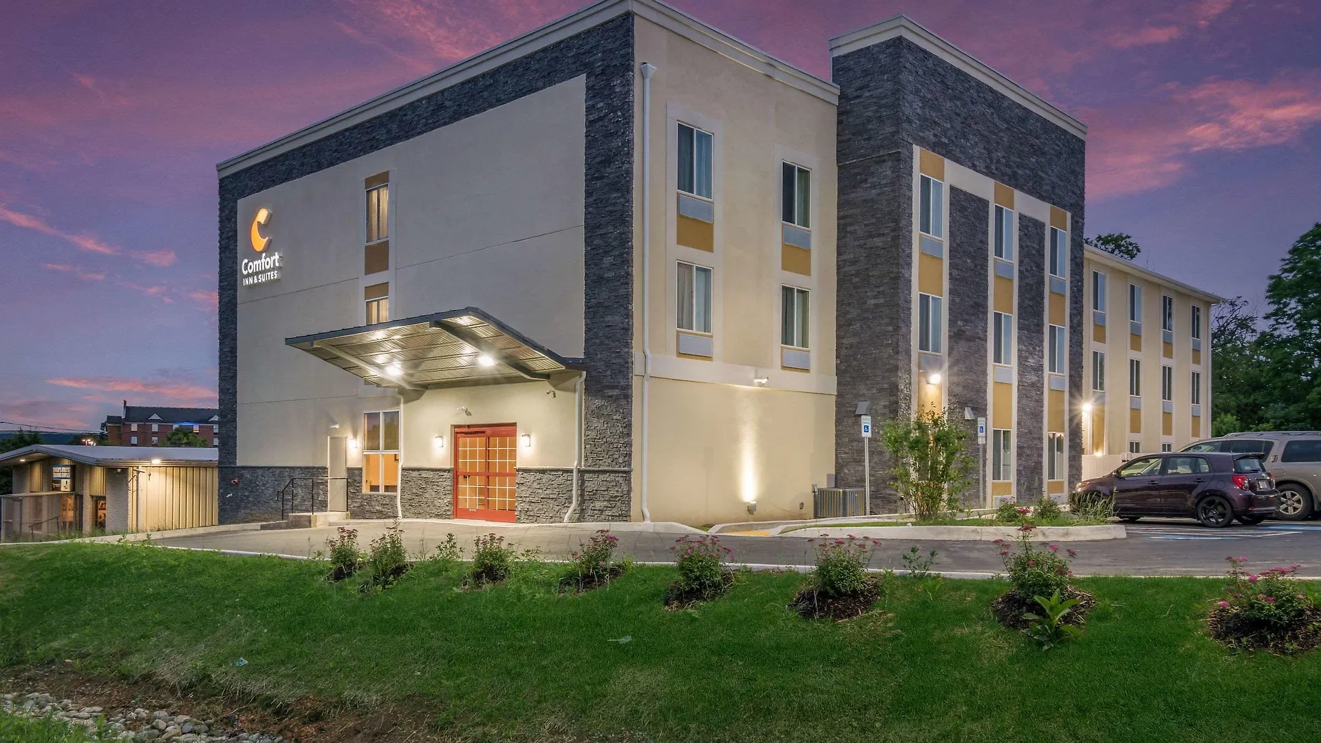 6 Airport Hotels Close to Fire Museum Greater Harrisburg