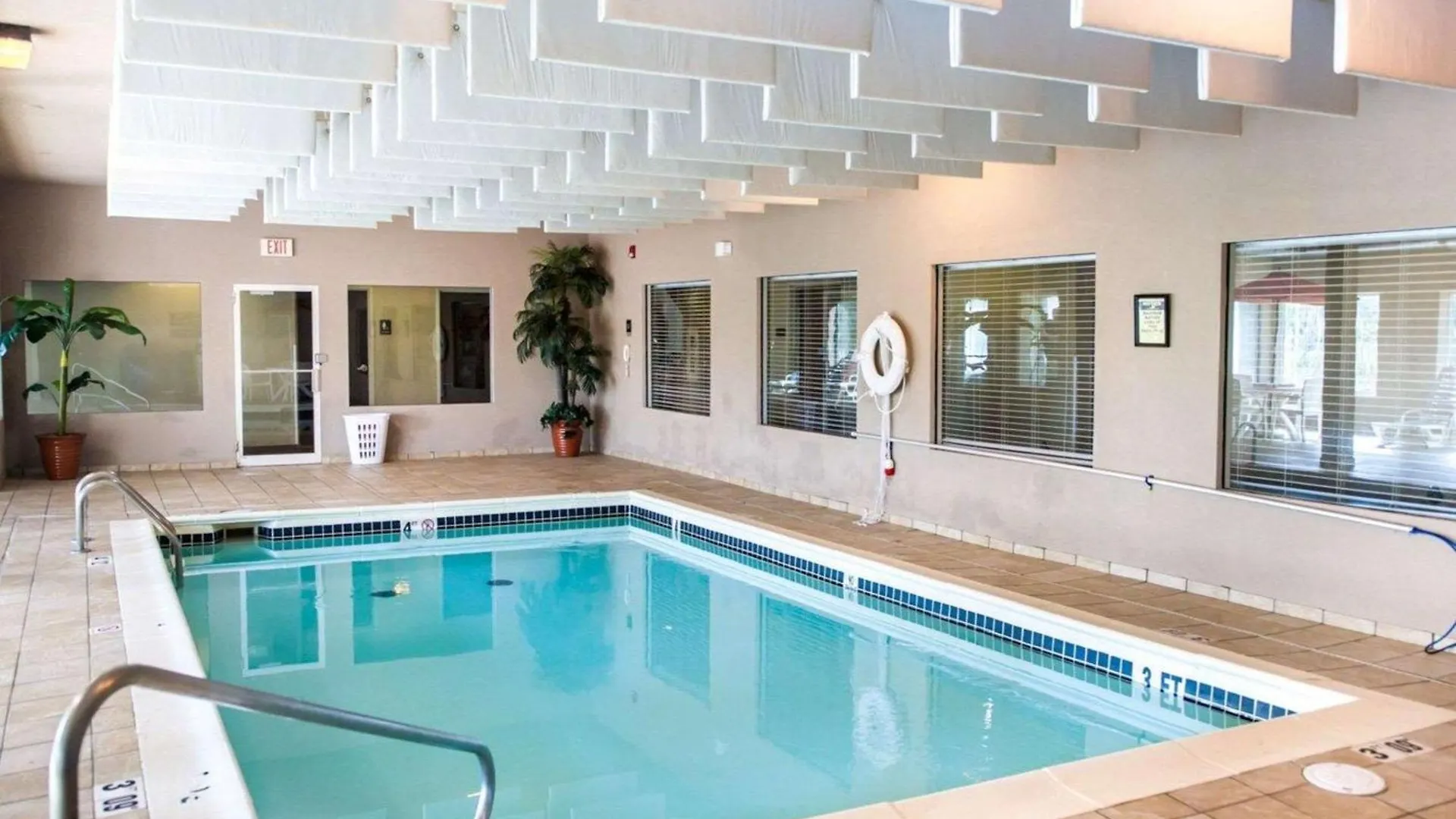 5 Golf Hotels Near McKendree College Worth Booking Now